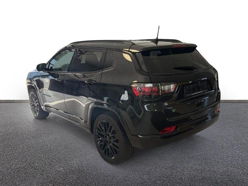 Gebraucht Jeep Compass 131 PS (96 kW) 2024 Black clear coat SUV