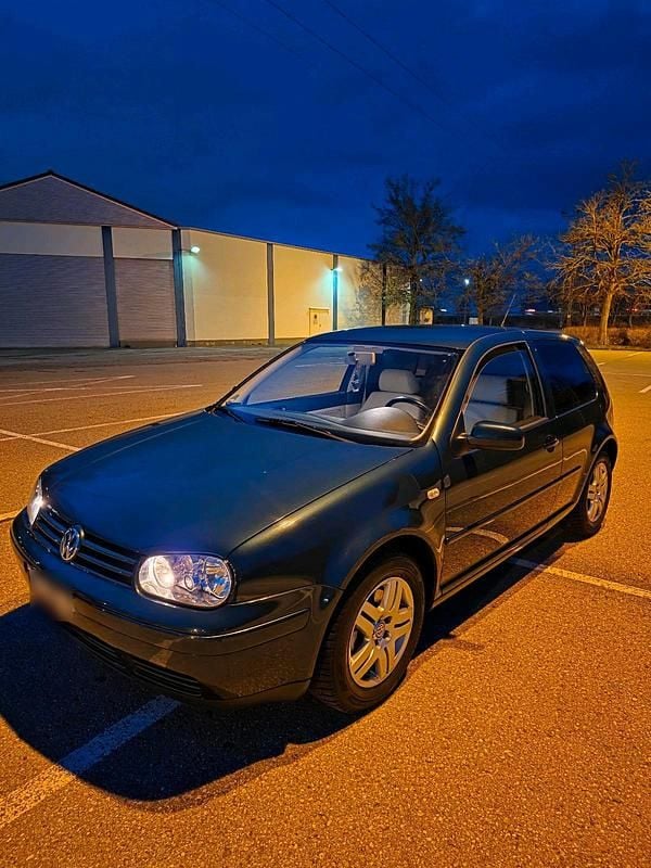 Gebraucht VW Golf Highline 101 PS (74 kW) 2002 Grün Coupé