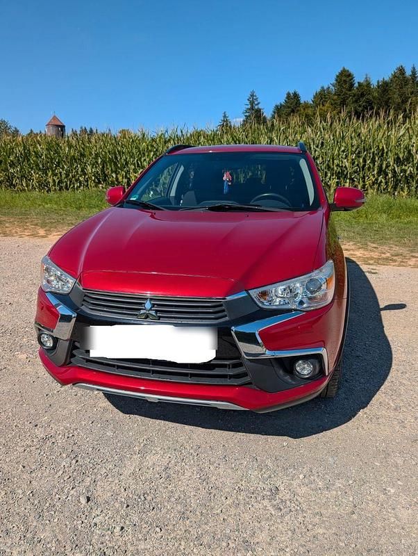Rot Gebraucht 2017 Mitsubishi ASX Edition SUV | 15.000 € (Teuer) - Bild 1/4