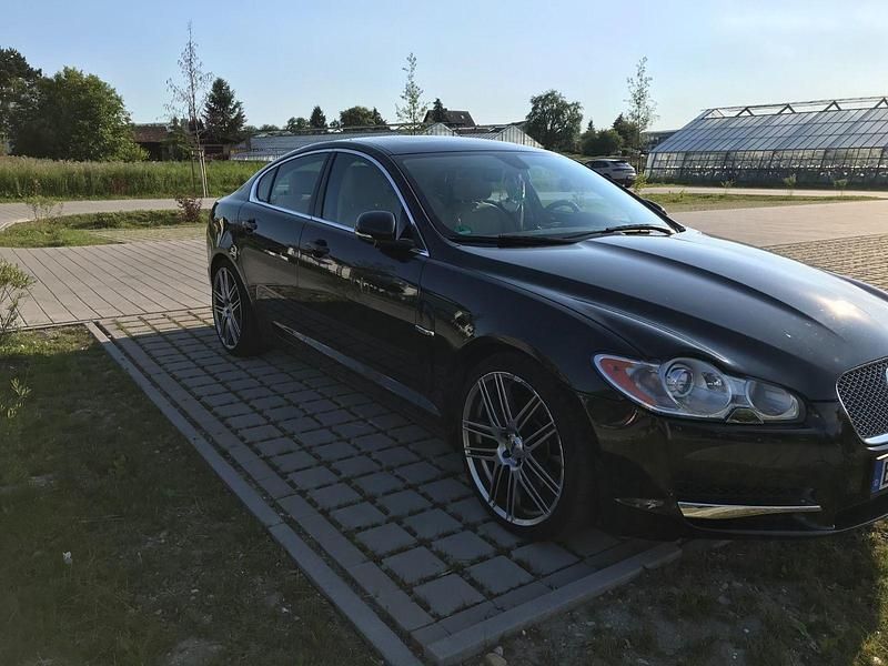 Gebraucht Jaguar XF Luxury 211 PS (155 kW) 2011 Grün Limousine
