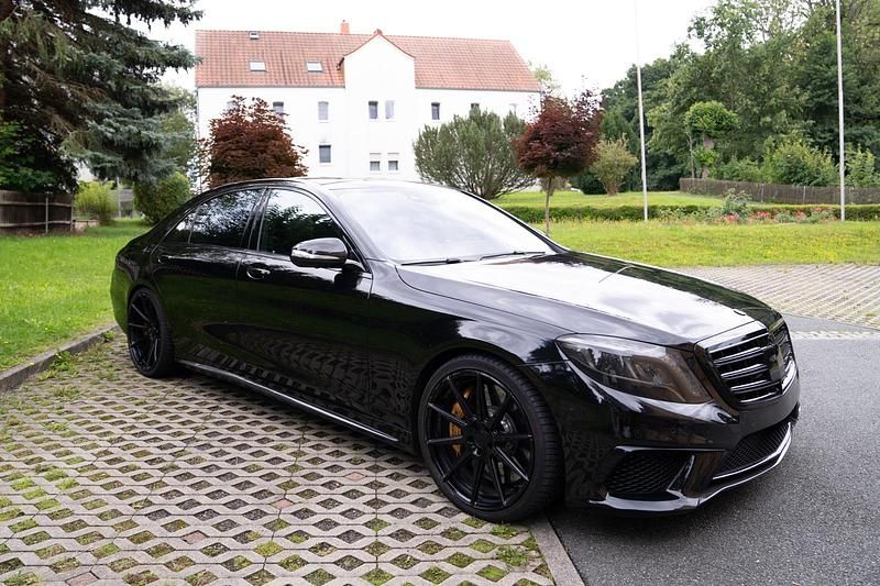 Schwarz Gebraucht 2015 Mercedes S63 AMG AMG Limousine | 55.999 € (Teuer) - Bild 1/4