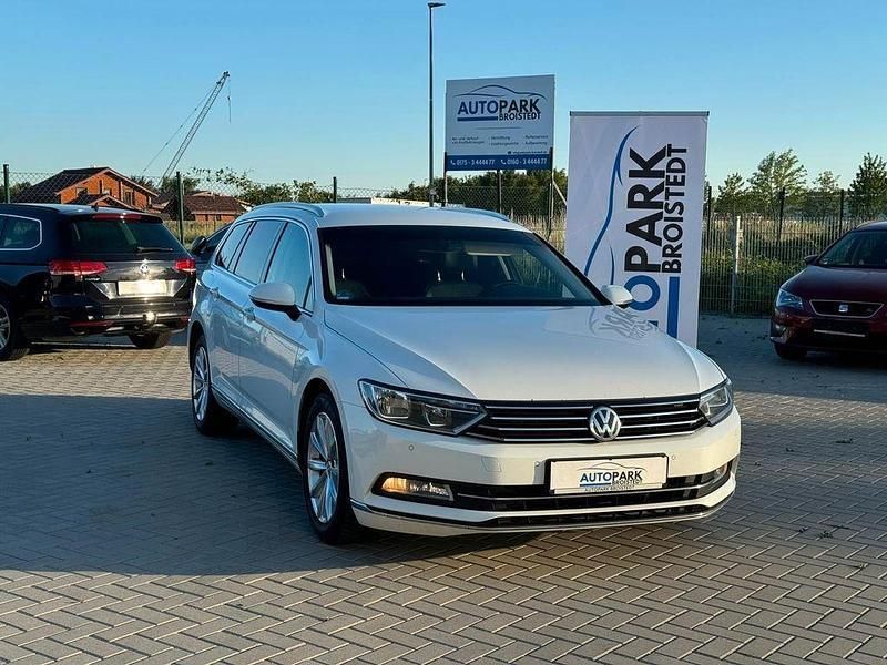 Weiß Gebraucht 2017 VW Passat Highline Kombi | 11.499 € (Superpreis) - Bild 1/4