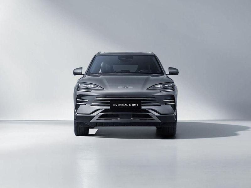 Nouvelle BYD Seal U Boost 218 ch (160 kW) 2026 Gris SUV