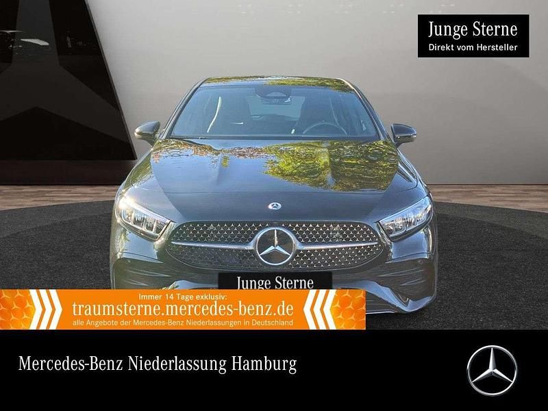 Schwarz Gebraucht 2024 Mercedes A220 AMG Limousine | 35.890 € (Guter Preis) - Bild 1/3