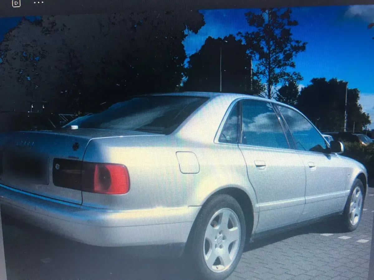 Gebraucht Audi A8 150 PS (110 kW) 1999 Silber Limousine