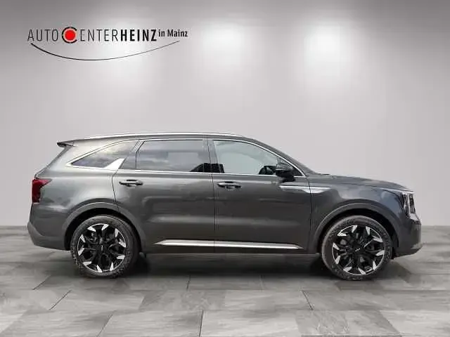 Gebraucht Kia Sorento Platinum 193 PS (141 kW) 2024 Grau SUV