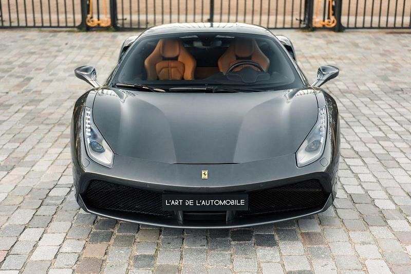 Gebraucht Ferrari 488 669 PS (492 kW) 2018 Grau Coupé