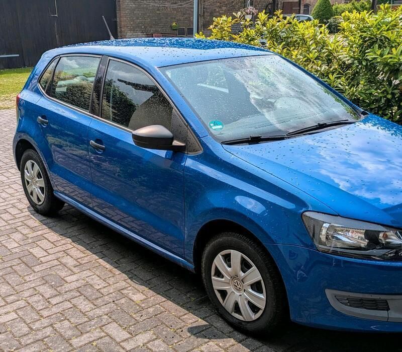 Blau Gebraucht 2010 VW Polo Trendline Kleinwagen | 5.490 € (Fairer Preis) - Bild 1/4