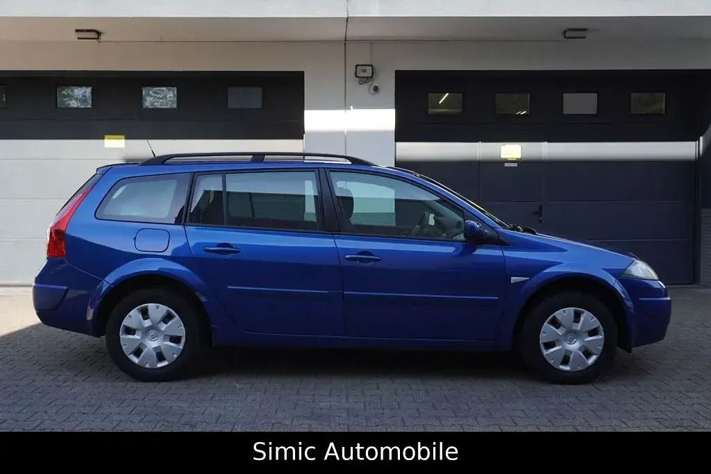 Gebraucht Renault Mégane III Avantage 111 PS (81 kW) 2009 Blau Limousine