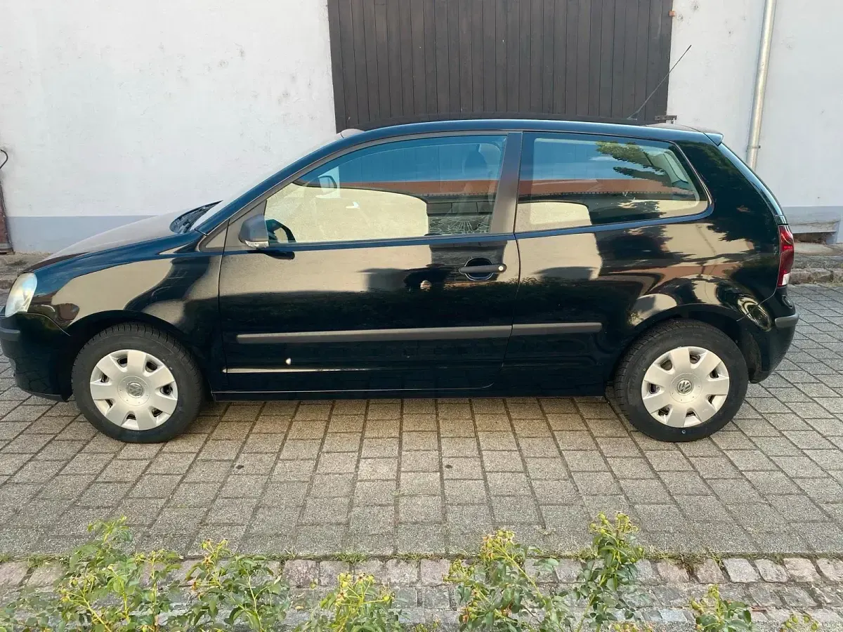 Gebraucht VW Polo 60 PS (44 kW) 2009 Schwarz Kleinwagen