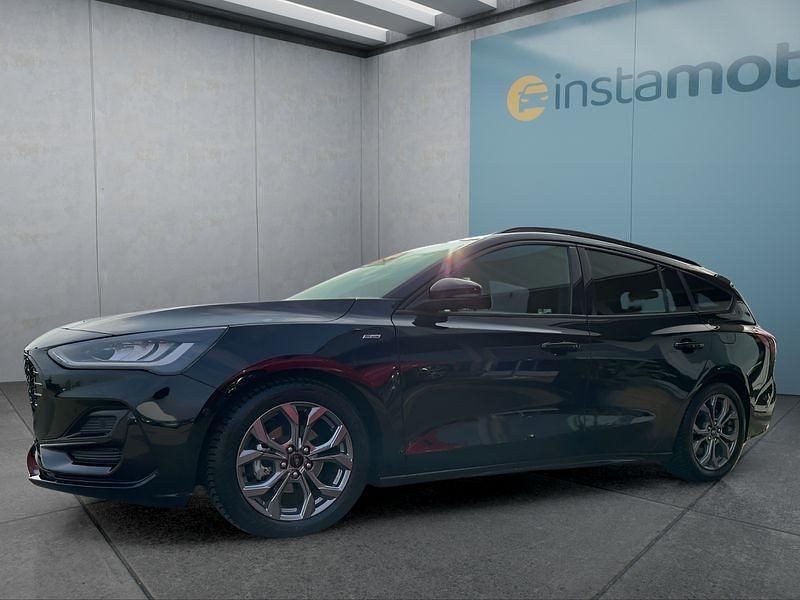Schwarz Gebraucht 2023 Ford Focus ST-Line Kombi | 22.999 € (Fairer Preis) - Bild 1/4