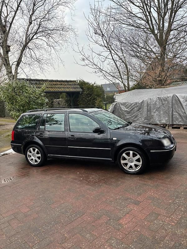 Gebraucht VW Bora 101 PS (74 kW) 2003 Schwarz Kombi