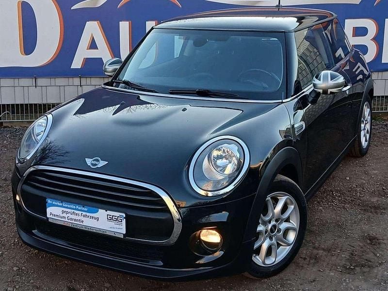 Midnight black metallic Gebraucht 2016 Mini One D Kleinwagen | 5.990 € (Superpreis) - Bild 1/4