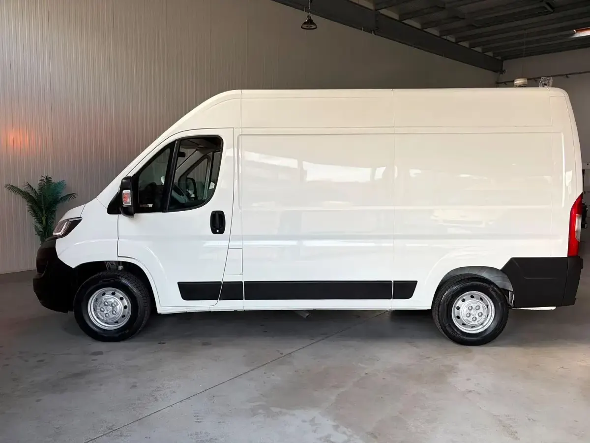 Gebraucht Peugeot Boxer 140 PS (102 kW) 2021 Blanc banquise Van