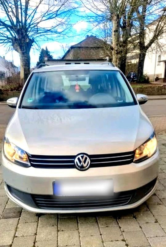 Gebraucht VW Touran 105 PS (77 kW) 2011 Silber Van / Kleinbus