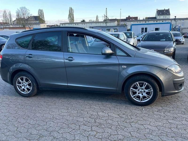 Gebraucht Seat Altea XL Sun 125 PS (91 kW) 2015 "pirineos" grau Van / Kleinbus