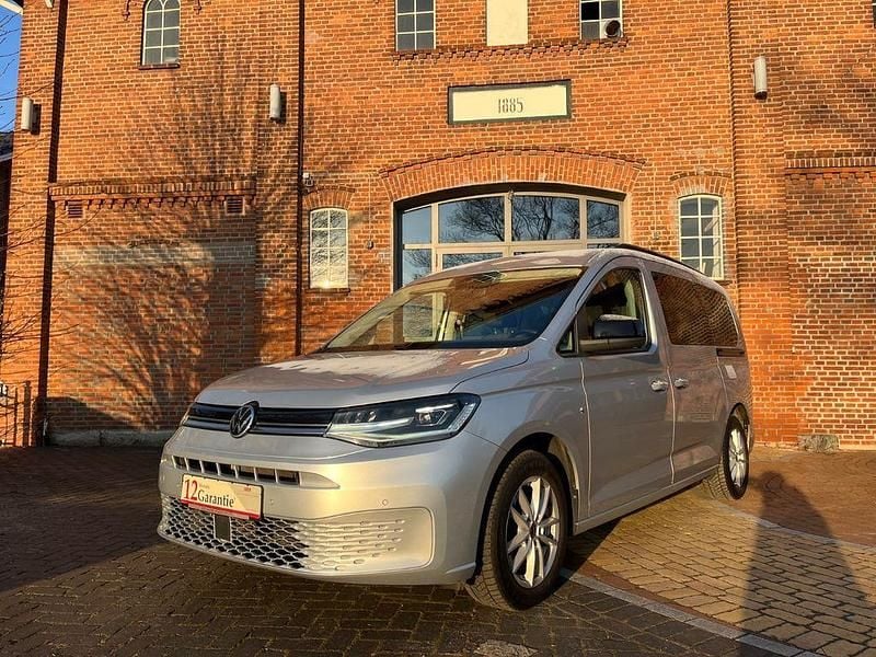 Silber Gebraucht 2022 VW Caddy Maxi Life Van / Kleinbus | 23.999 € (Guter Preis) - Bild 1/4