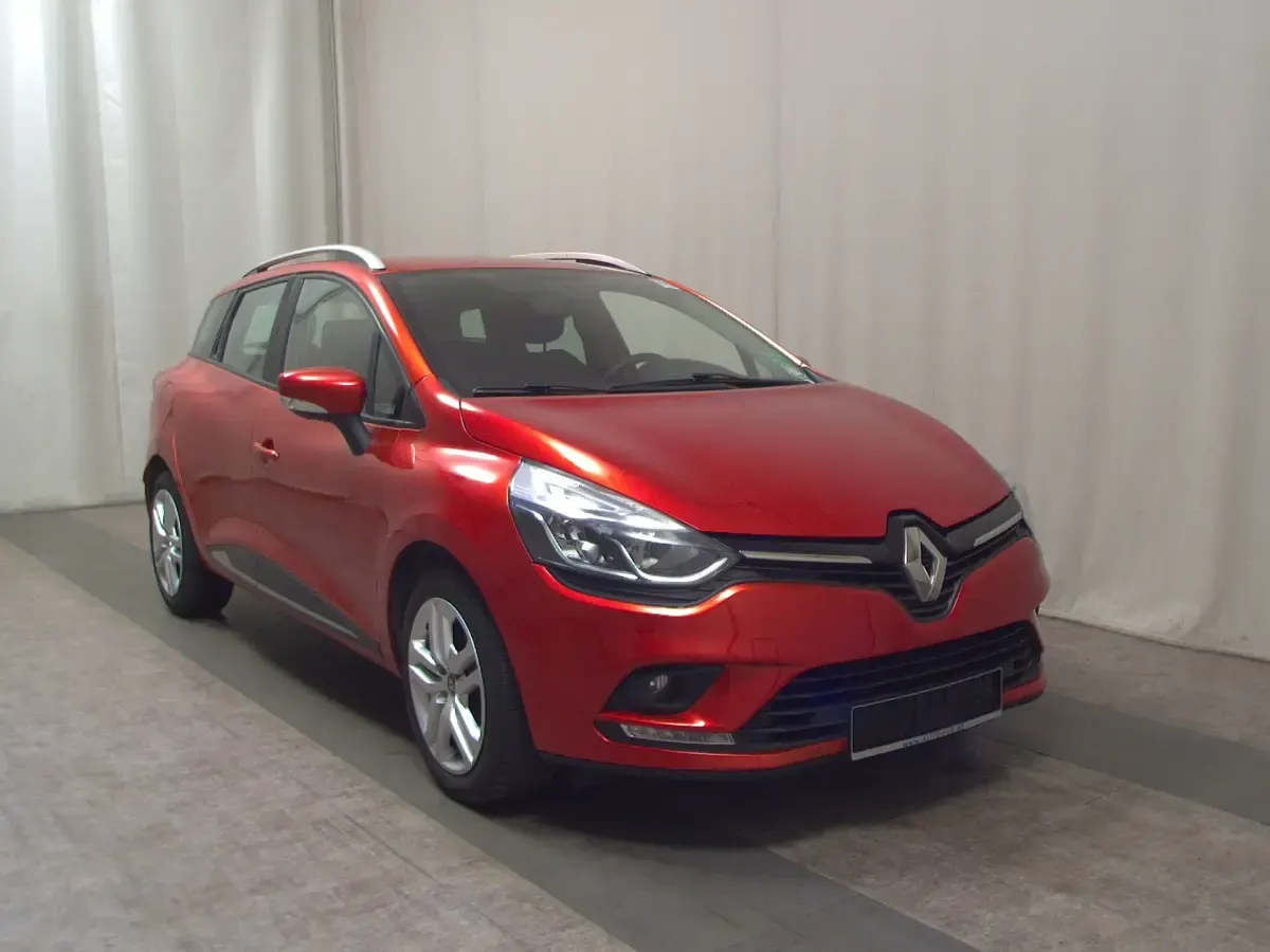 Gebraucht Renault Clio 90 PS (66 kW) 2018 Rot