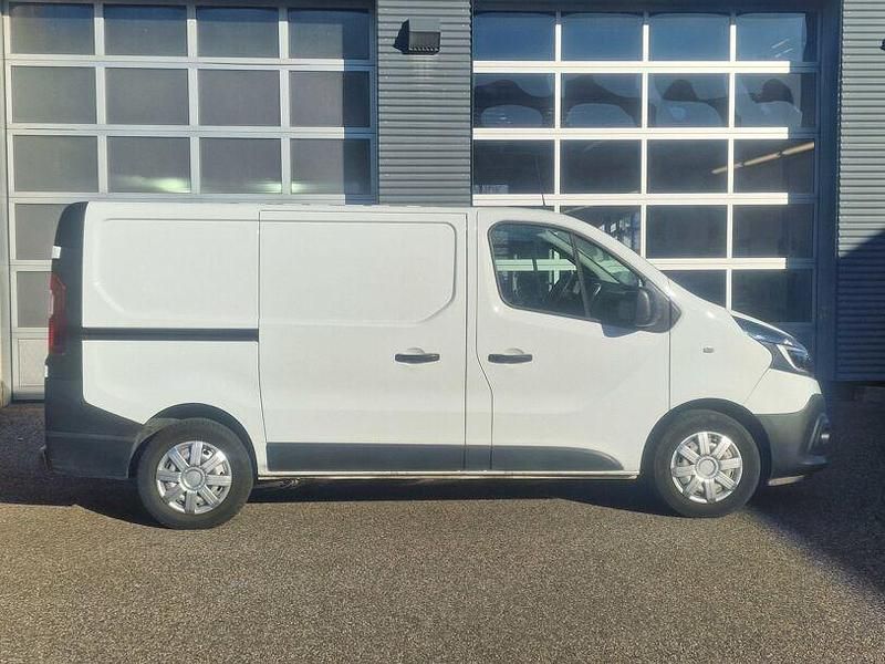 Gebraucht Renault Trafic Komfort 145 PS (106 kW) 2020 Gletscherweiss Van / Kleinbus