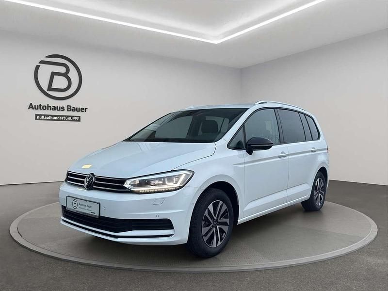 Neu VW Touran 150 PS (110 kW) 2025 Pure white Van / Kleinbus