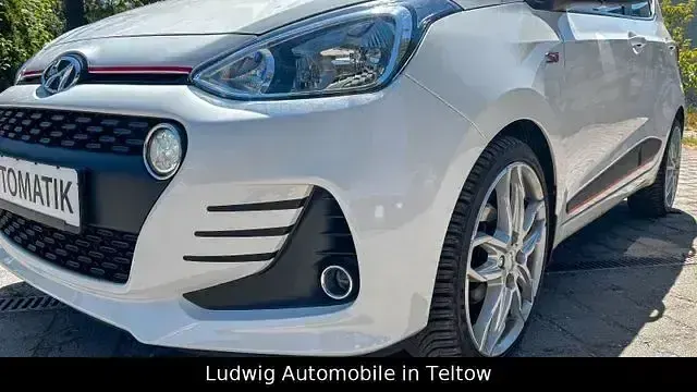 Gebraucht Hyundai i10 Style 87 PS (63 kW) 2017 Weiß Kleinwagen