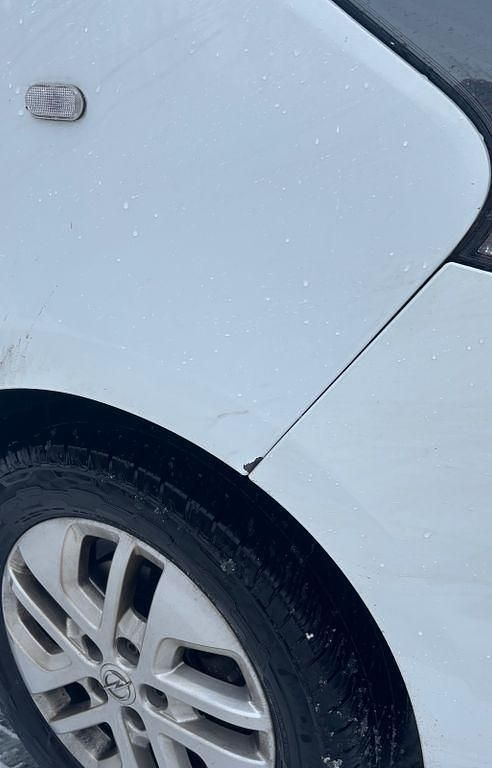 Gebraucht Opel Vivaro 145 PS (106 kW) 2016 Weiß Van / Kleinbus