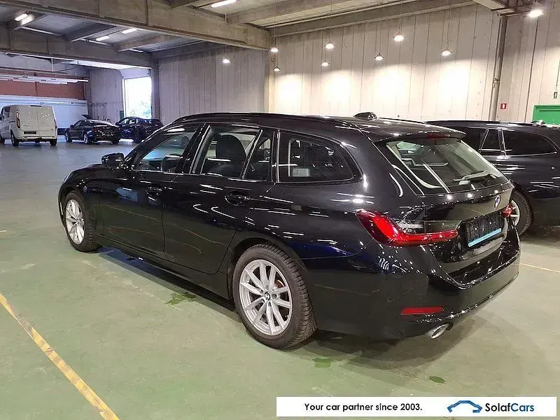 Gebraucht BMW 318 150 PS (110 kW) 2023 Schwarz Limousine