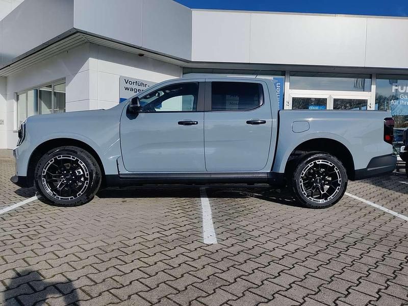 Neu Ford Ranger 241 PS (177 kW) 2025 Command grey Pickup