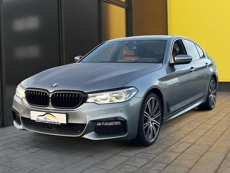 Grau Gebraucht 2017 BMW 530 M Sport Limousine | 24.985 € - Bild 1/4