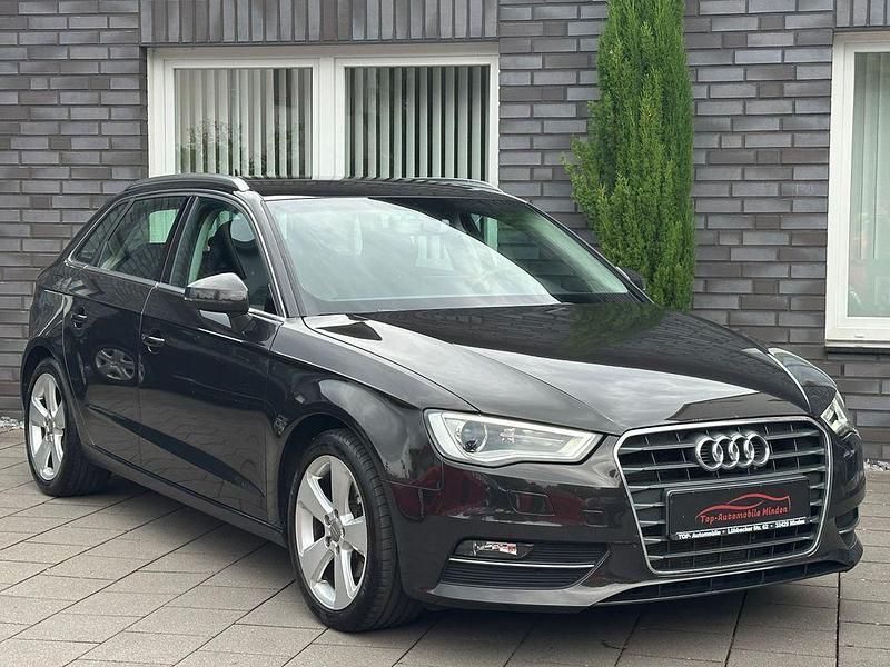 Braun Gebraucht 2015 Audi A3 Sportback Ambition Limousine | 15.299 € (Fairer Preis) - Bild 1/4
