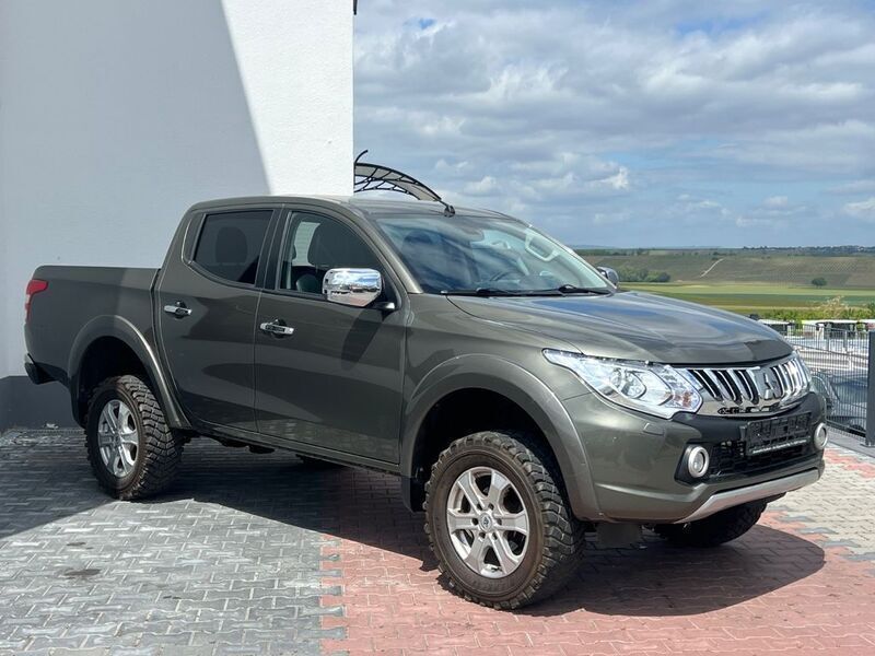Grün Gebraucht 2016 Mitsubishi L200 Top Abholung | 24.900 € (Fairer Preis) - Bild 1/4