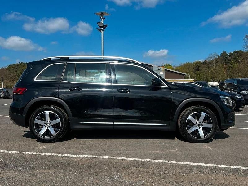 Gebraucht Mercedes GLB200 Luxury 150 PS (110 kW) 2022 Schwarz SUV