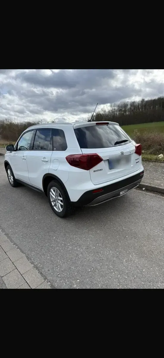Gebraucht Suzuki Vitara Comfort 129 PS (94 kW) 2021 Weiß SUV
