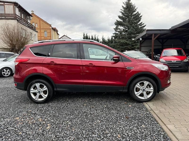 Gebraucht Ford Kuga Titanium 150 PS (110 kW) 2016 Rot SUV