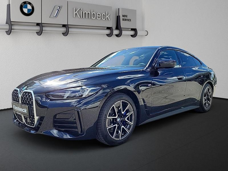 Saphirschwarz metallic Gebraucht 2025 BMW 420 Gran Coupé Comfort Edition Coupé | 52.490 € (Fairer Preis) - Bild 1/4