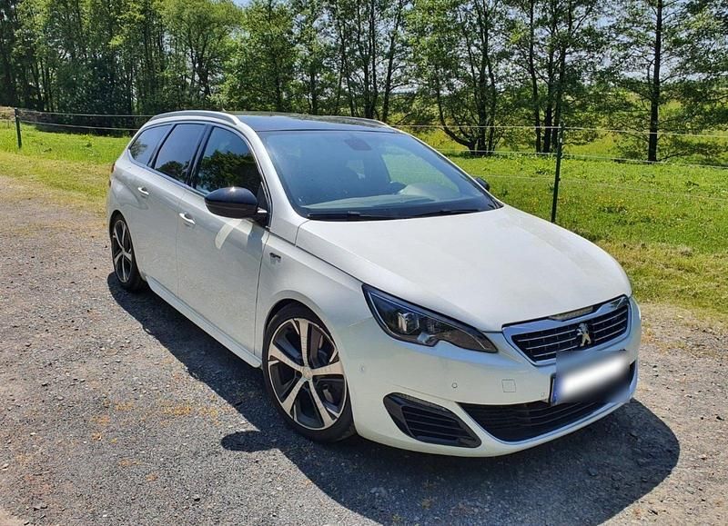 Weiß Gebraucht 2017 Peugeot 308 GTi Kombi | 10.999 € (Fairer Preis) - Bild 1/4