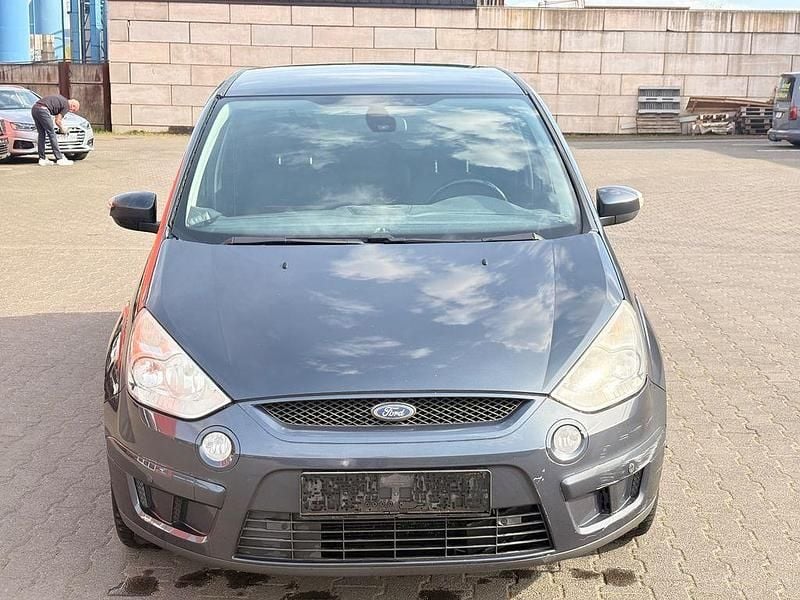 Gebraucht Ford S-MAX Trend 145 PS (106 kW) 2009 Grau Van / Kleinbus