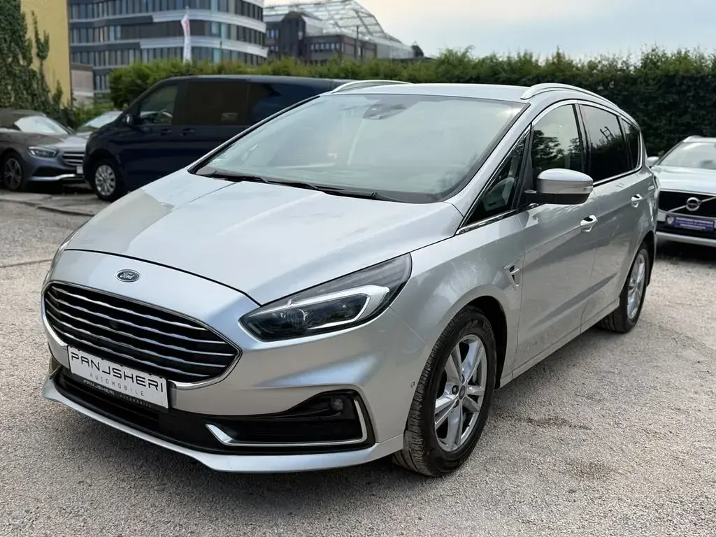 Gebraucht Ford S-MAX Titanium 150 PS (110 kW) 2022 Silber Van / Kleinbus