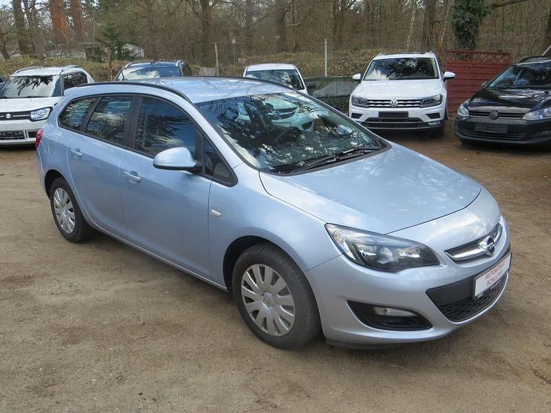 Gebraucht Opel Astra Edition 120 PS (88 kW) 2014 Silber Kombi