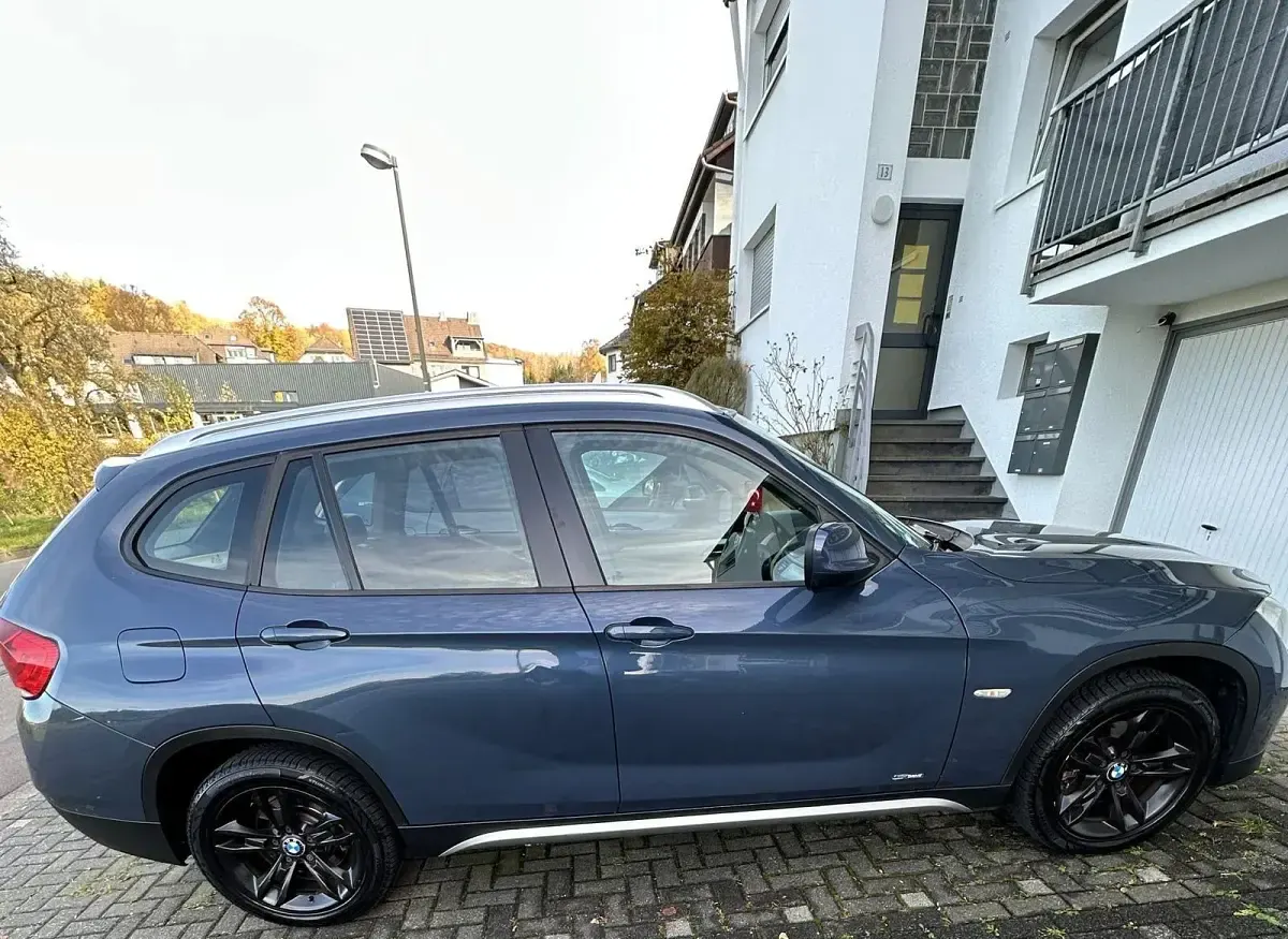Second-hand BMW X1 136 CP (100 kW) 2011 Albastru SUV