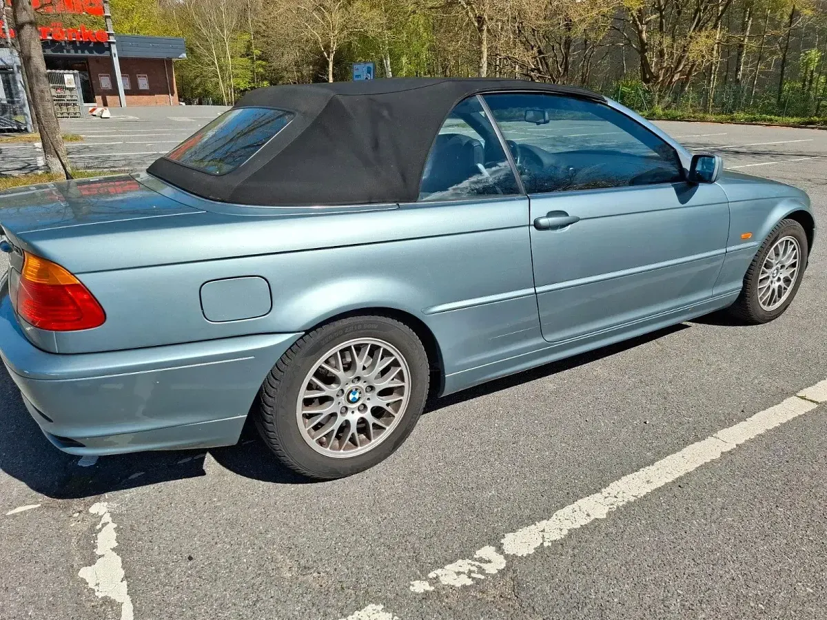 Gebraucht BMW 320 Cabriolet 170 PS (125 kW) 2002 Grün Cabrio