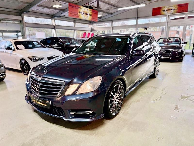 Gebraucht Mercedes E200 Avantgarde 136 PS (100 kW) 2013 Grau Kombi