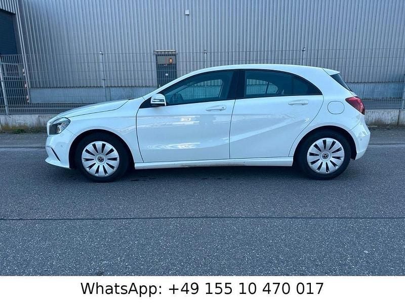 Gebraucht Mercedes A200 136 PS (100 kW) 2018 Weiß Limousine