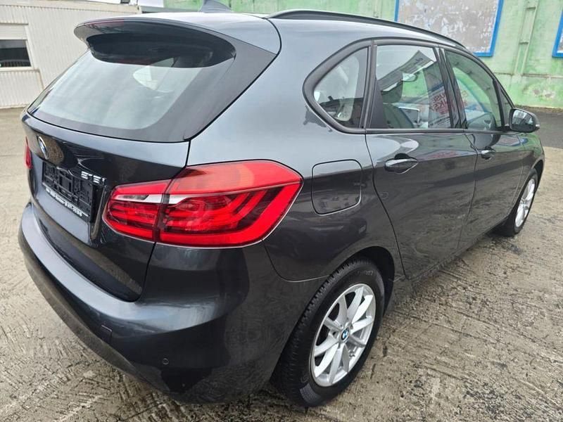 Gebraucht BMW 218 Basis 136 PS (100 kW) 2017 Grau Kombi