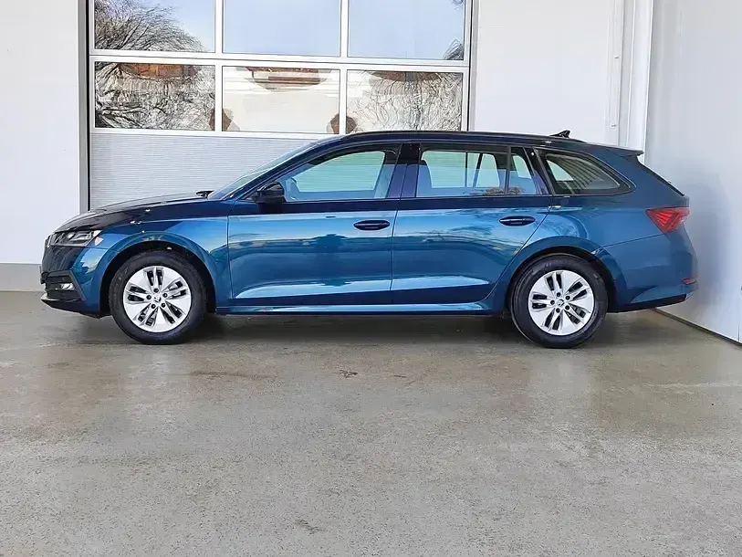 Gebraucht Skoda Octavia Ambition 150 PS (110 kW) 2022 Lavablau metallic Kombi