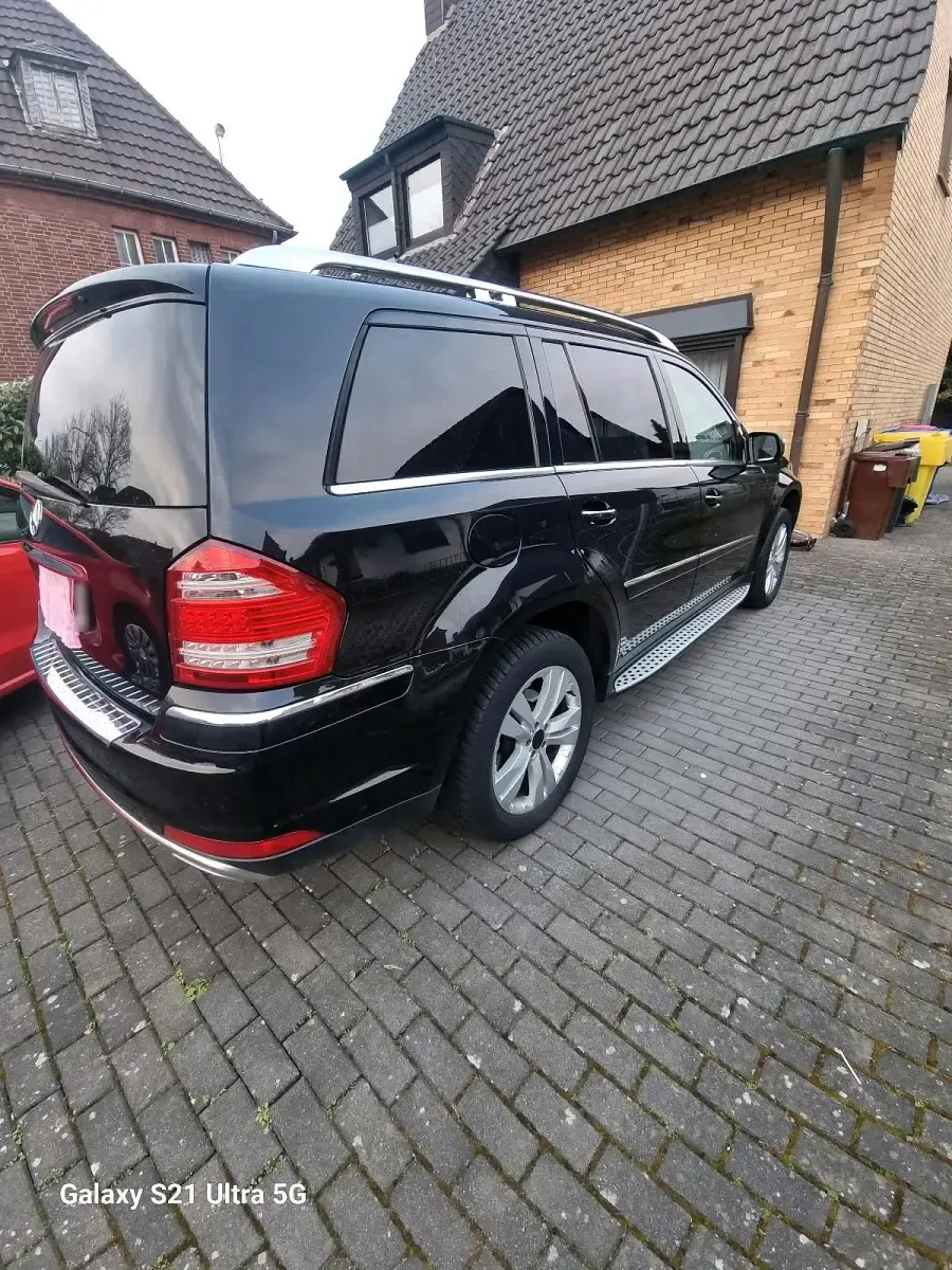 Gebraucht Mercedes GL450 306 PS (225 kW) 2011 Schwarz SUV