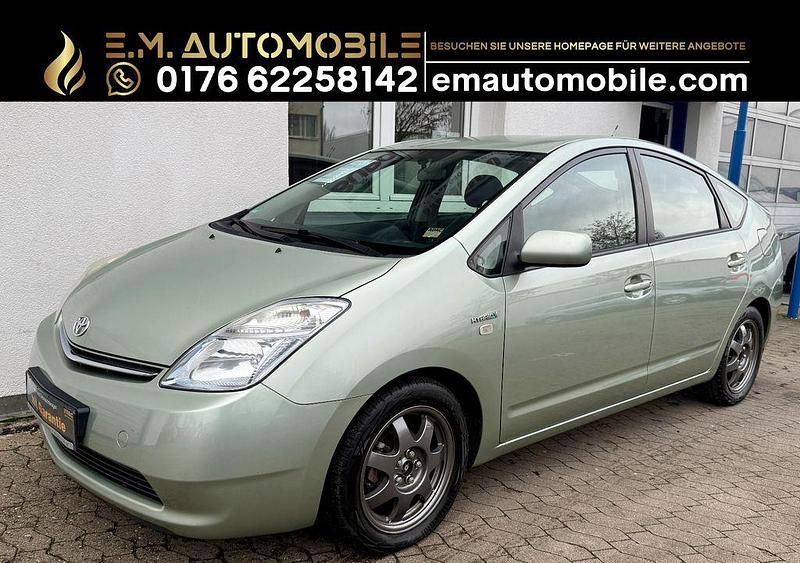 Grün Gebraucht 2009 Toyota Prius Basis Kleinwagen | 7.990 € (Fairer Preis) - Bild 1/3