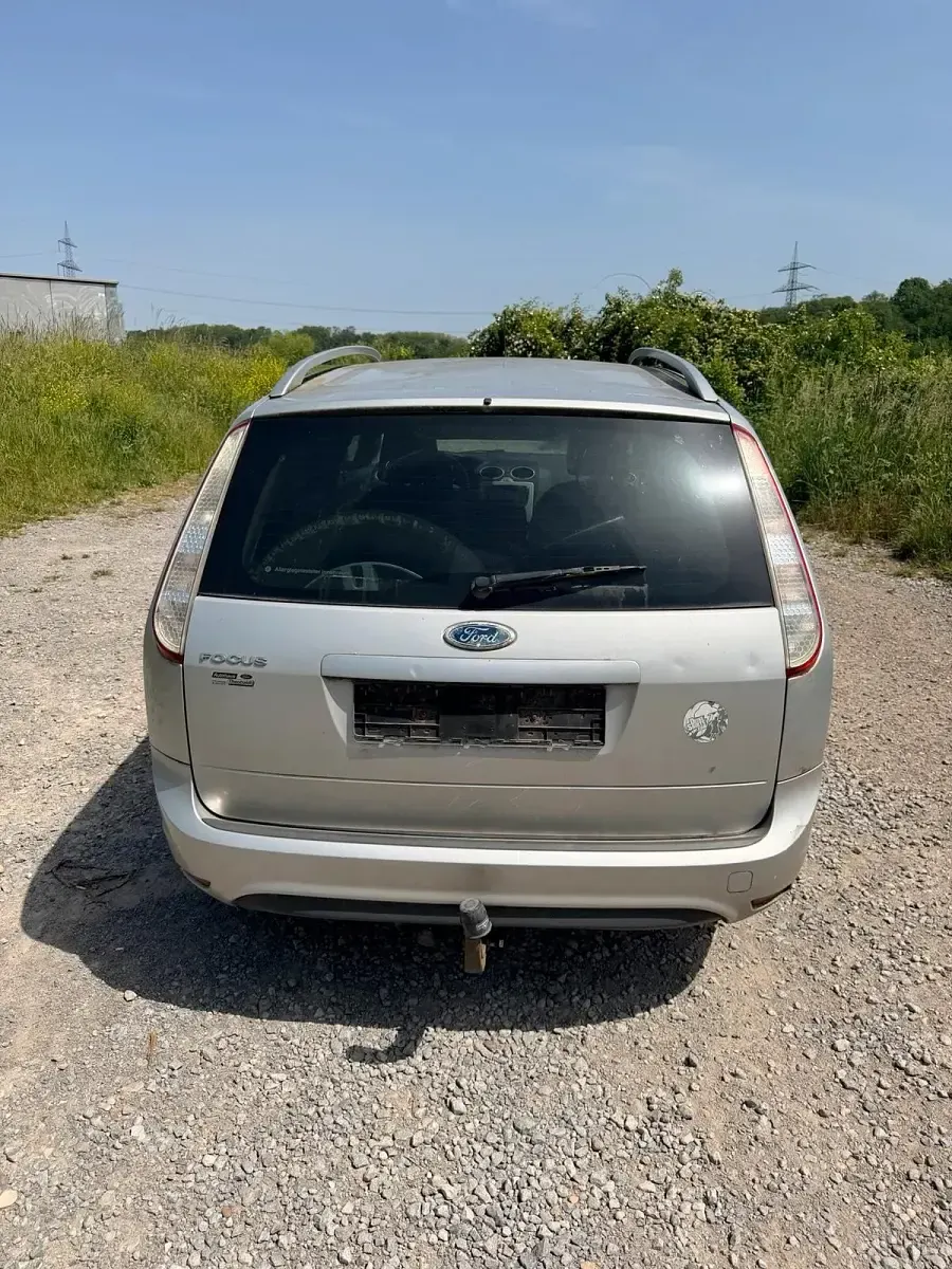 Gebraucht Ford Focus 125 PS (91 kW) 2008 Grau Kombi