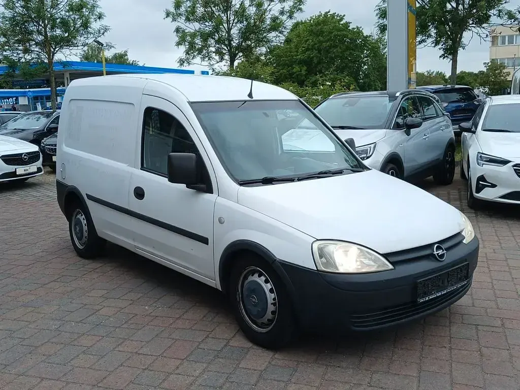 Gebraucht Opel Combo 69 PS (50 kW) 2005 Weiß Van / Kleinbus