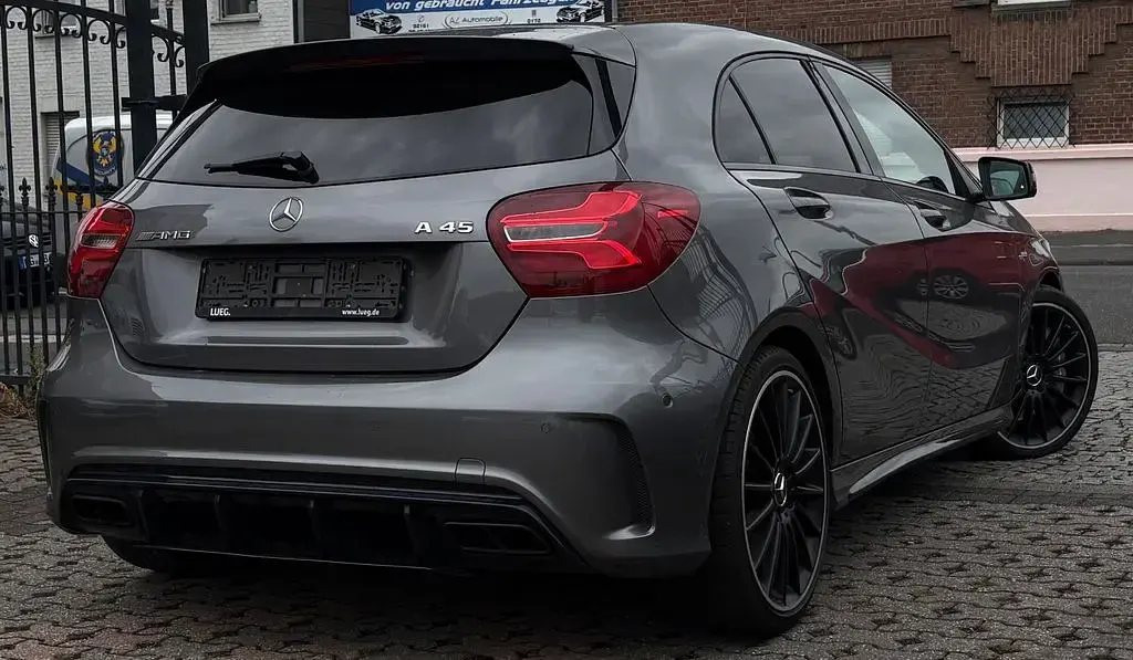 Gebraucht Mercedes A45 AMG AMG 381 PS (280 kW) 2017 Grau Kleinwagen